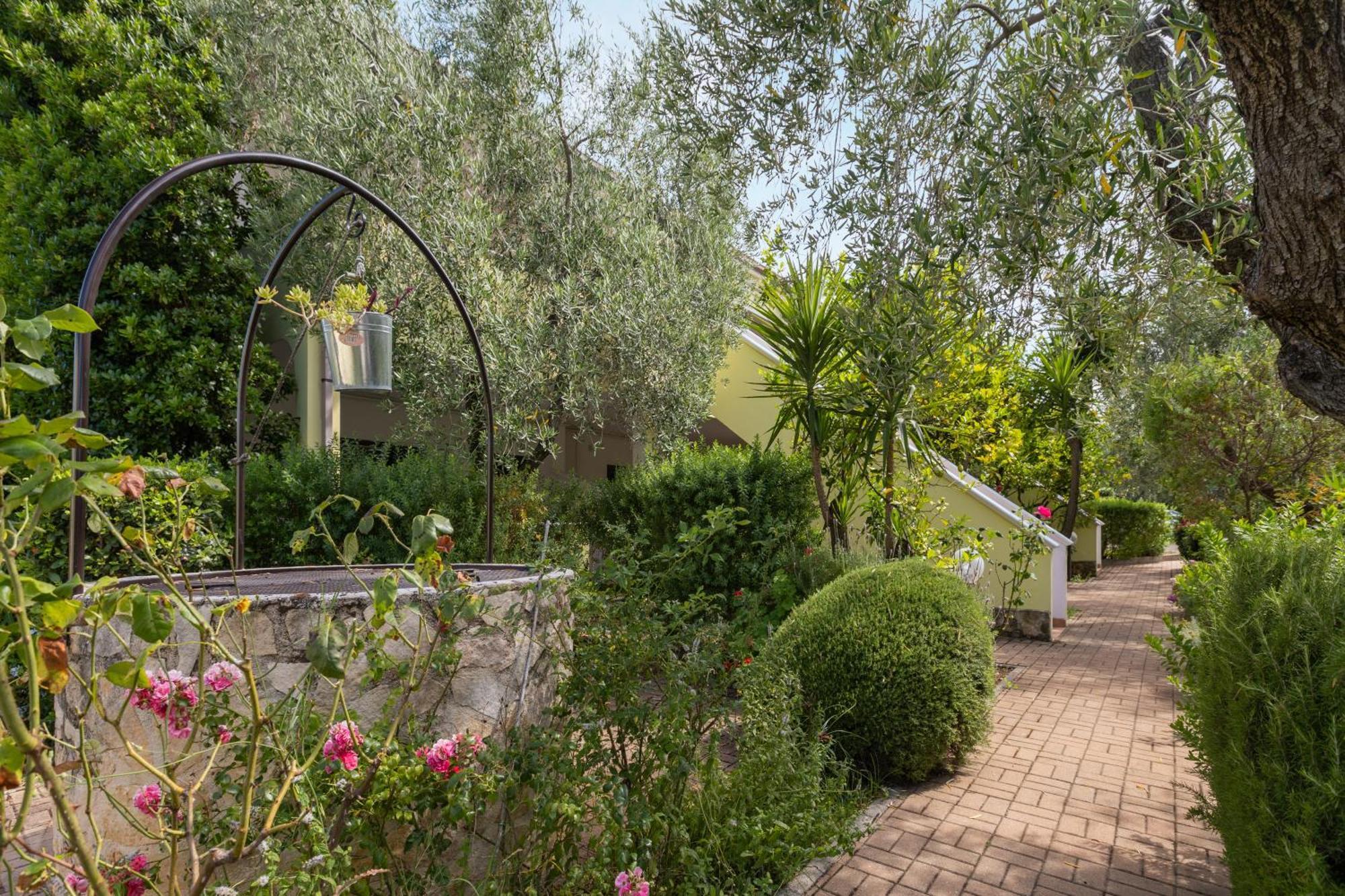 Residence Villa Le Macine Vieste Exterior foto